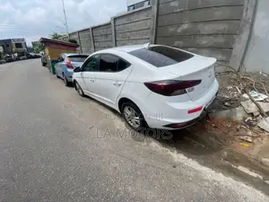 Hyundai Elantra 2020 White