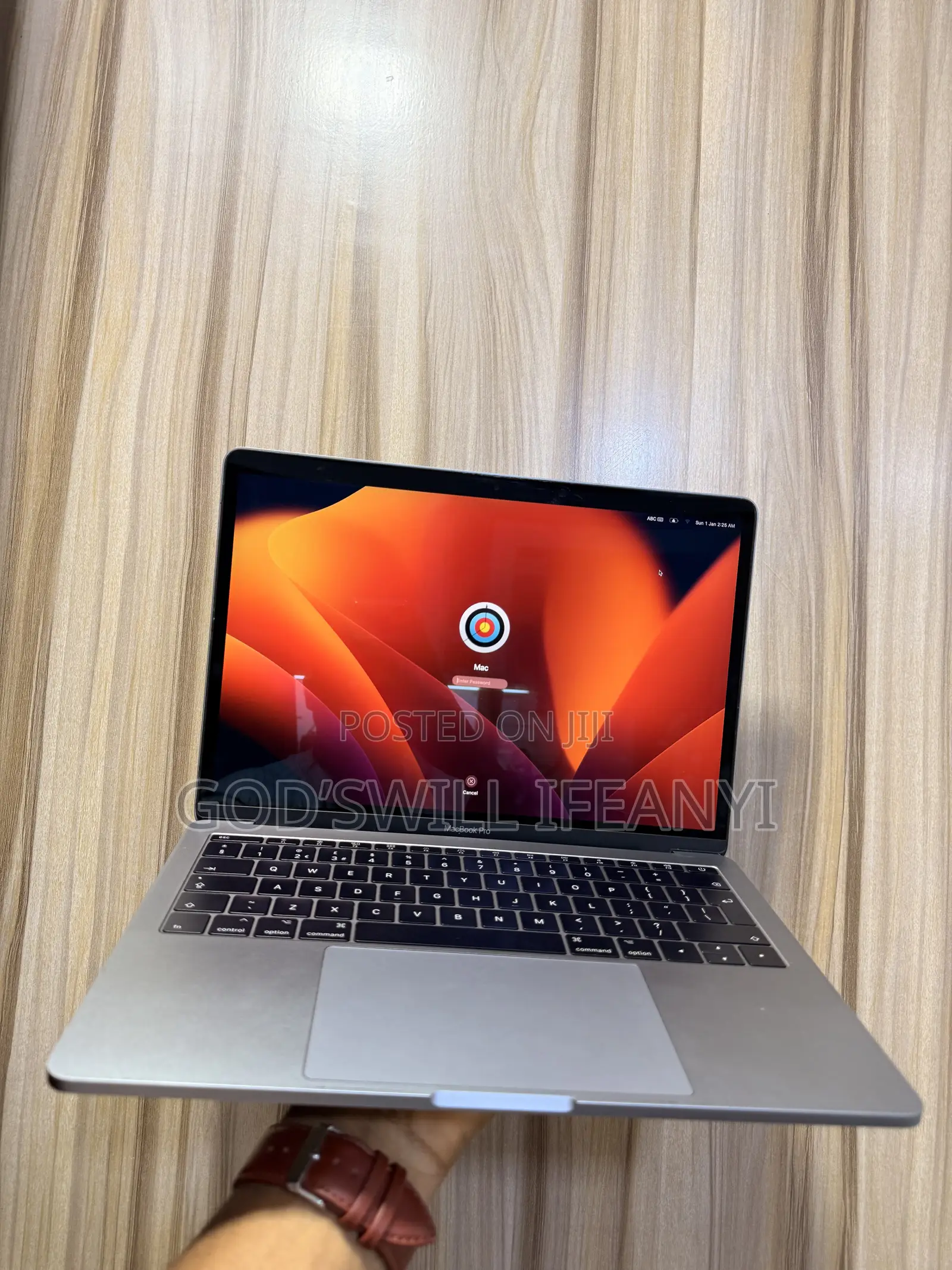 Laptop Apple MacBook Pro 2017 8GB Intel Core i5 SSD 256GB
