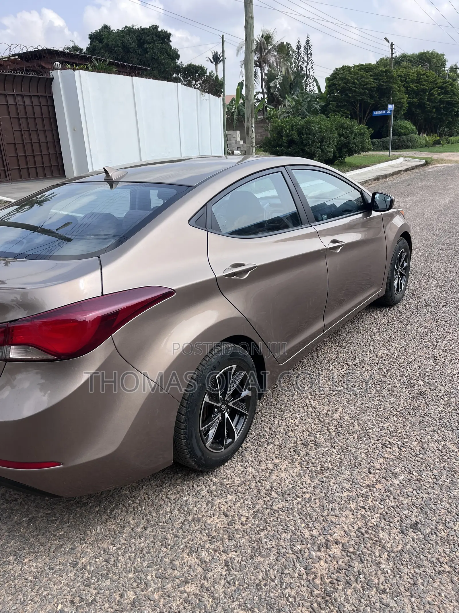 Hyundai Elantra SE Sedan FWD (1.8L 4cyl 6A) 2016 Brown