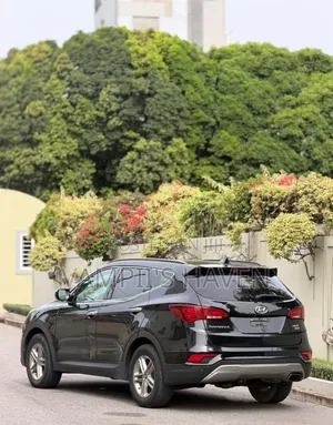 Hyundai Santa Fe 2017 Black