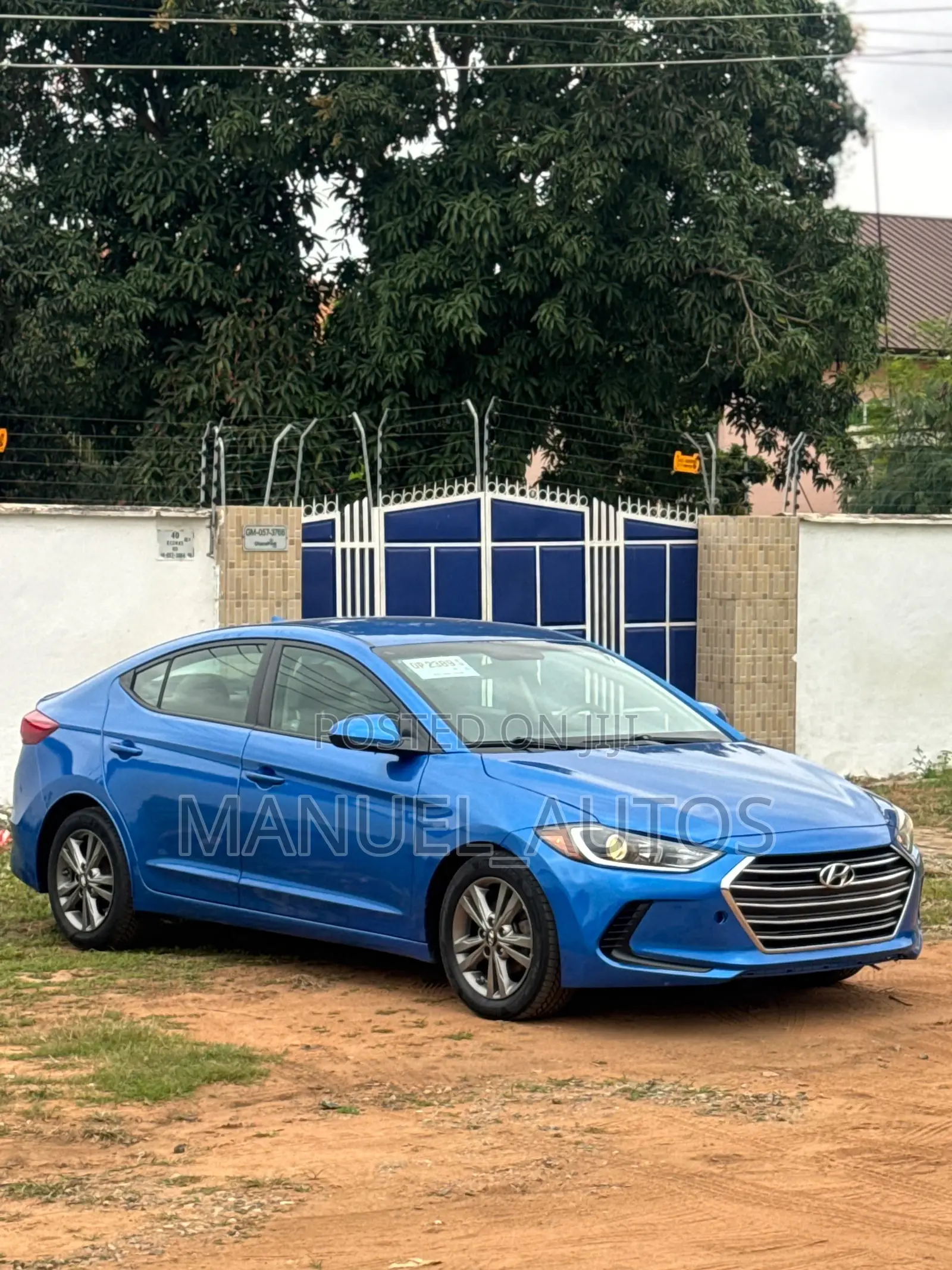 Hyundai Elantra Limited Sedan FWD (2.0L 4cyl 6A) 2017 Blue