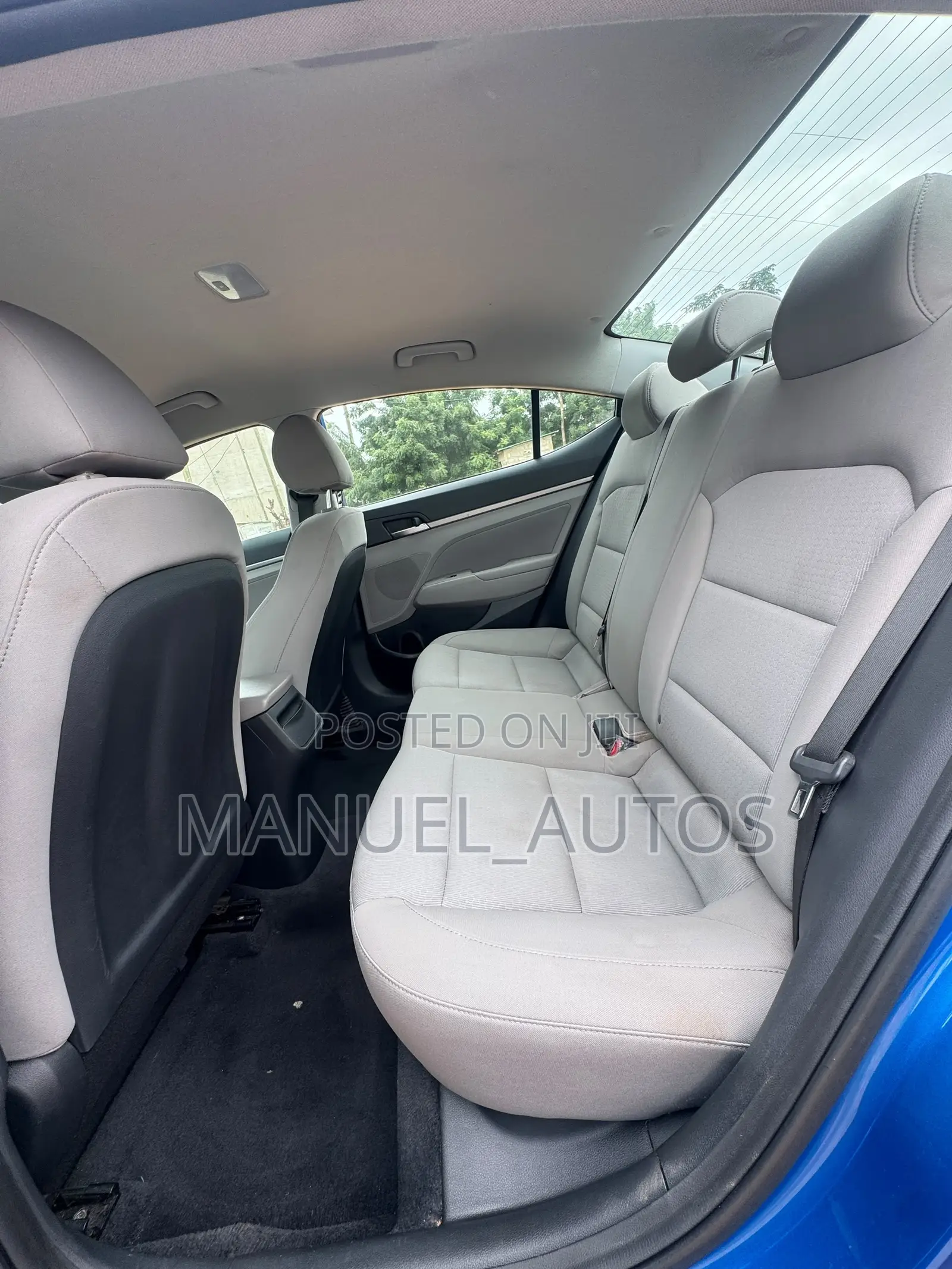 Hyundai Elantra Limited Sedan FWD (2.0L 4cyl 6A) 2017 Blue