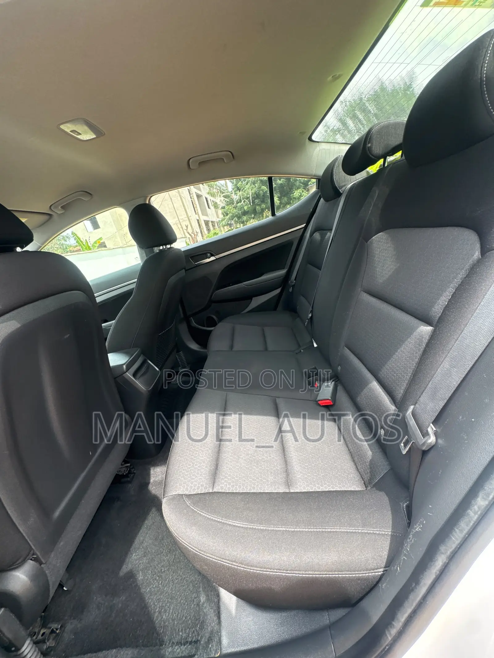 Hyundai Elantra Limited Sedan FWD (2.0L 4cyl 6A) 2017 White