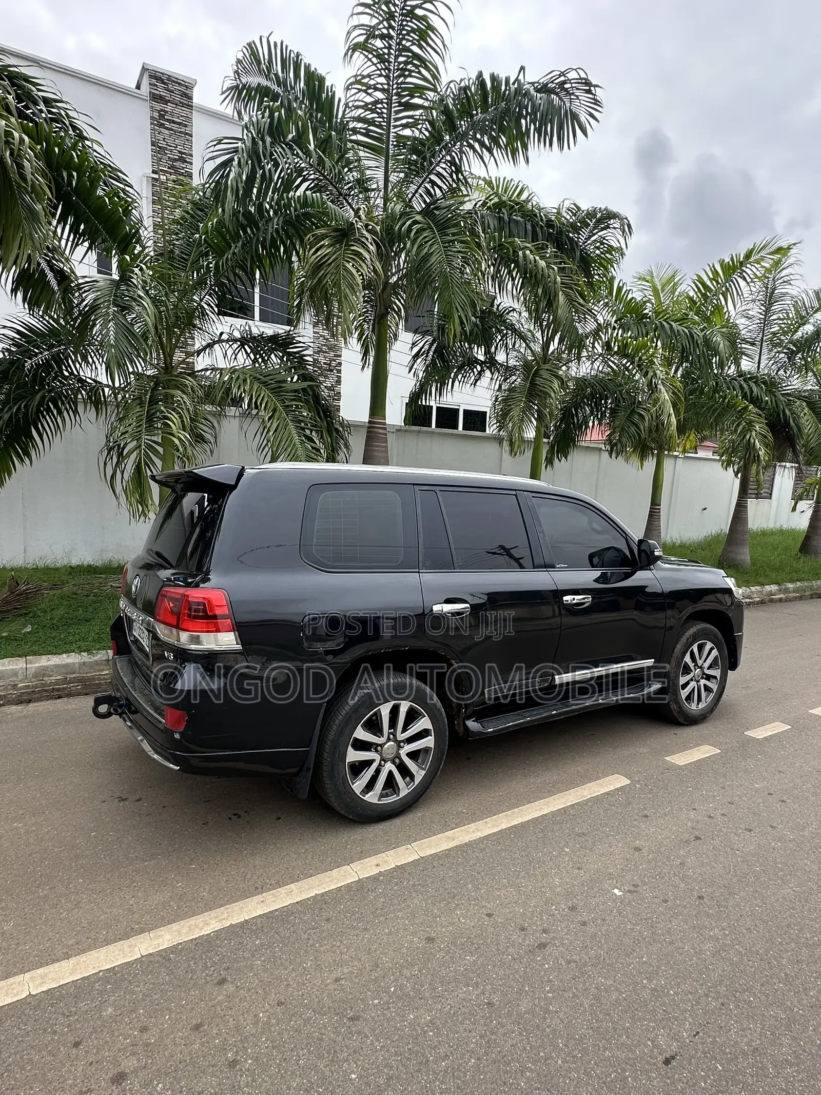 Toyota Land Cruiser 2010 Black