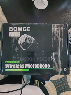 Professional Bomge 4 in 1 Wireless Microphone System