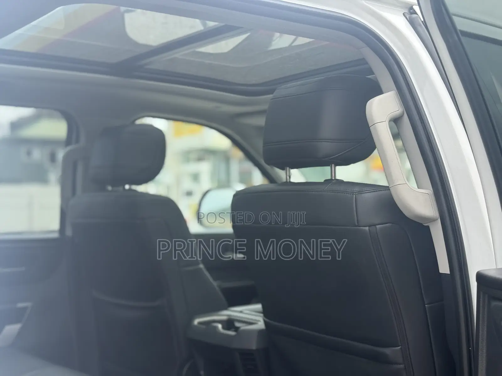 Toyota Tundra 2023 White