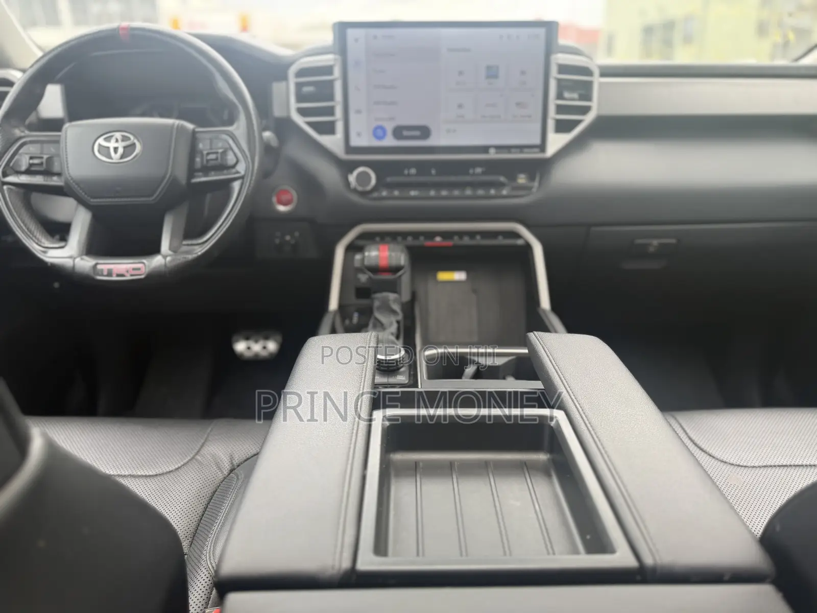 Toyota Tundra 2023 White