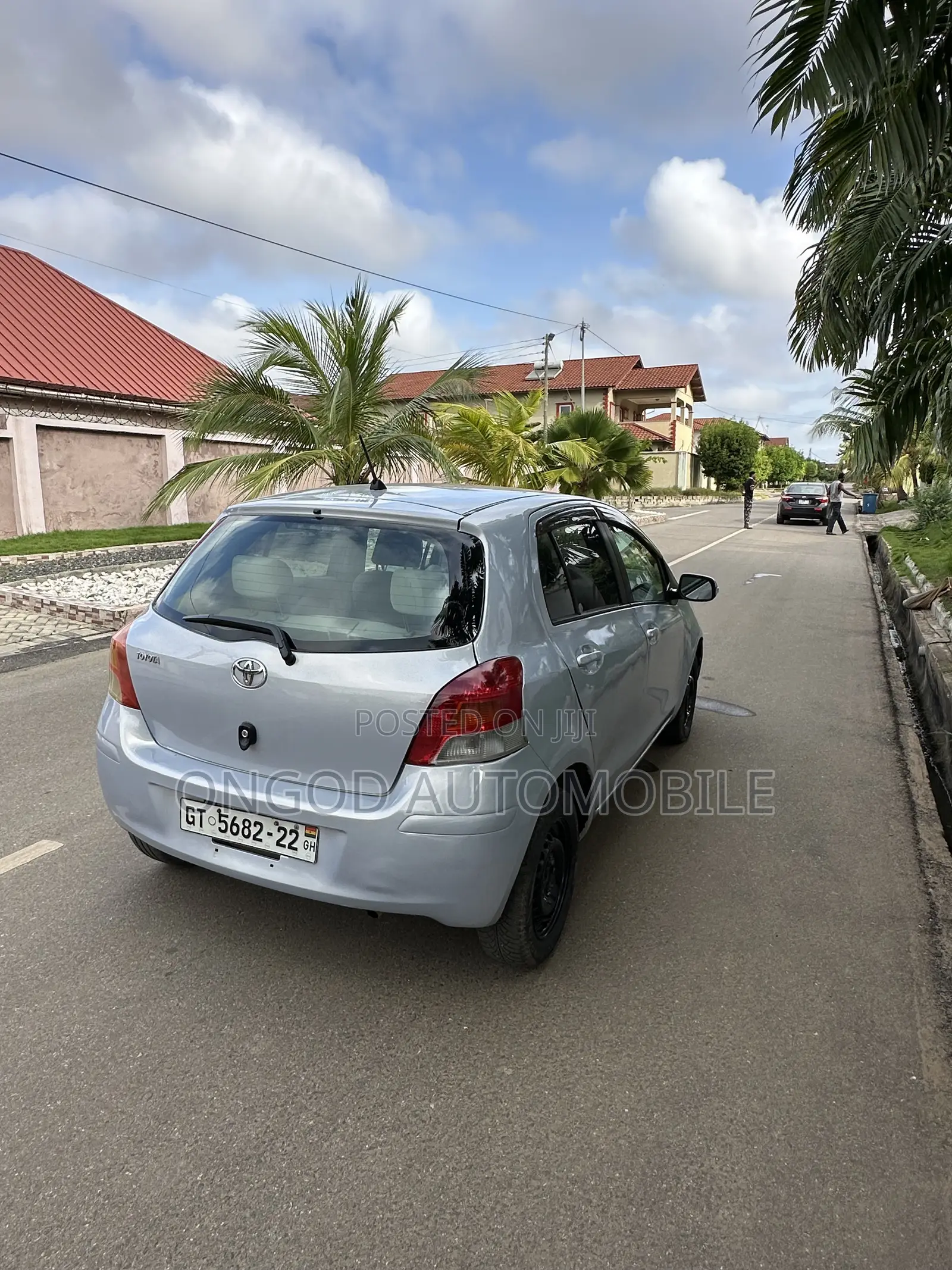 Toyota Vitz 1.0 FWD 3dr 2010 Silver
