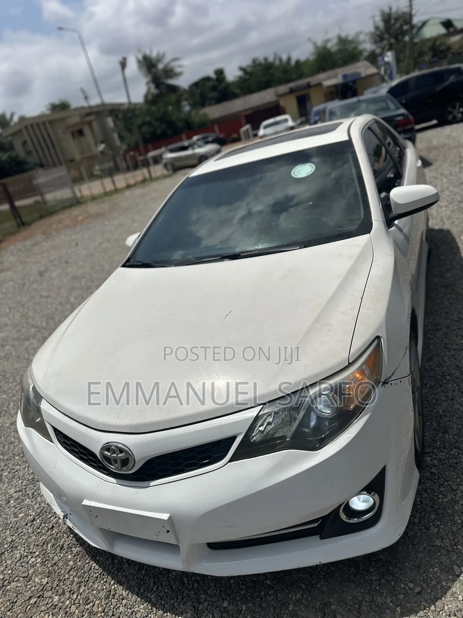 Toyota Camry SE 4dr Sedan (2.5L 4cyl 6A) 2014 White