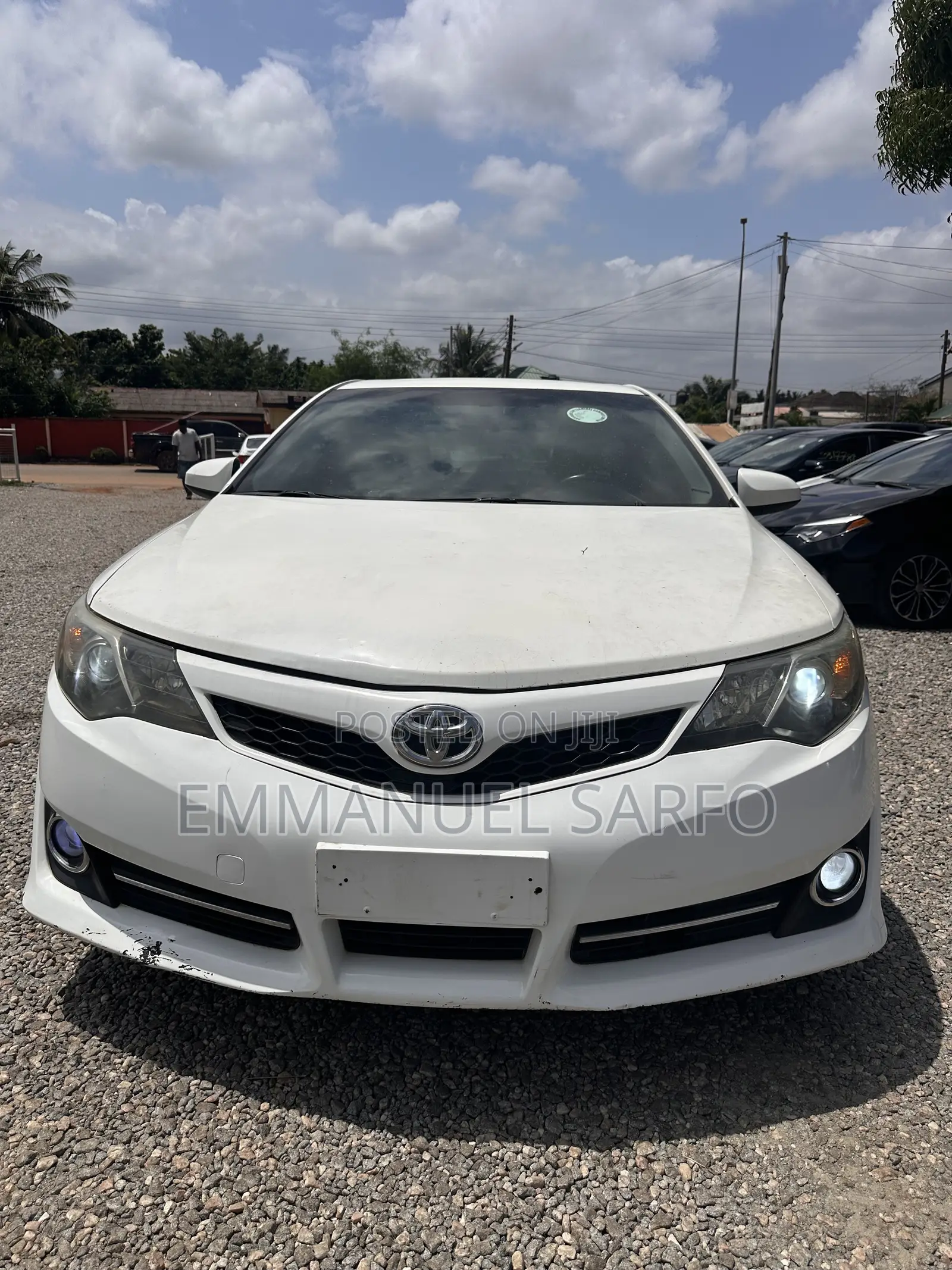 Toyota Camry SE 4dr Sedan (2.5L 4cyl 6A) 2014 White