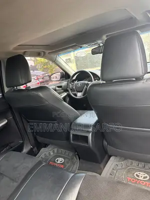 Toyota Camry SE 4dr Sedan (2.5L 4cyl 6A) 2014 White
