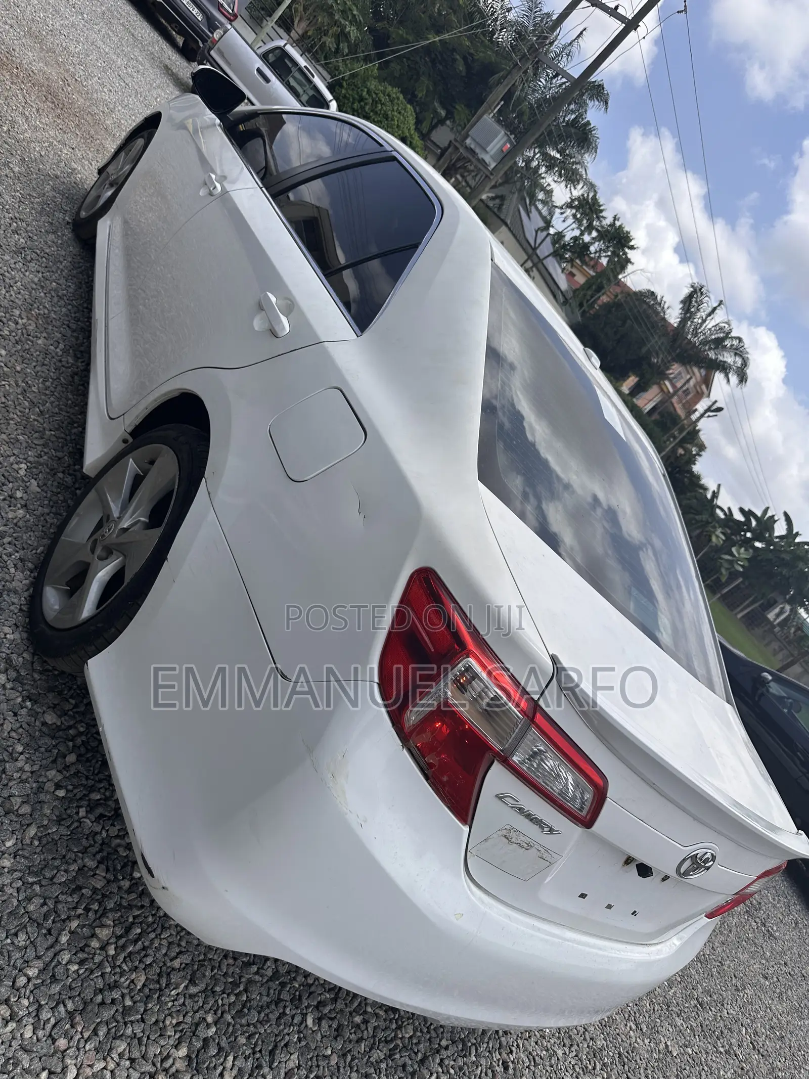 Toyota Camry SE 4dr Sedan (2.5L 4cyl 6A) 2014 White