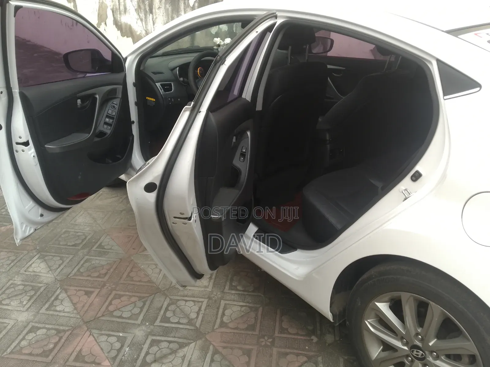 Hyundai Avante 2014 White