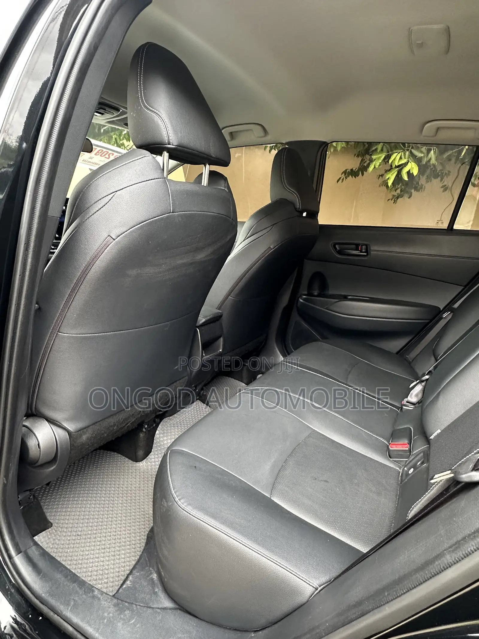 New Toyota Corolla Cross XLE 2025 Black