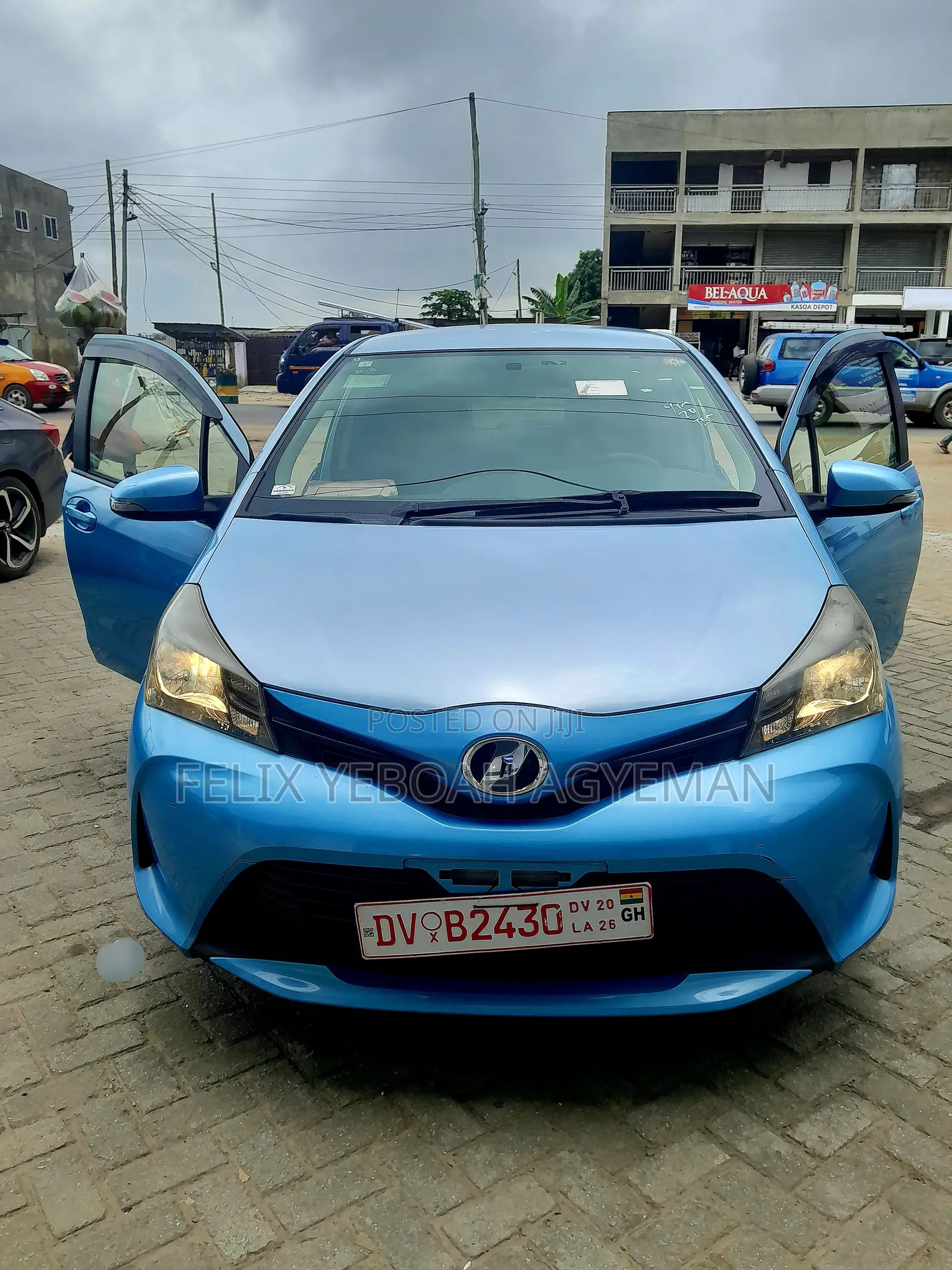 Toyota Vitz 1.3 FWD 5dr 2015 Blue