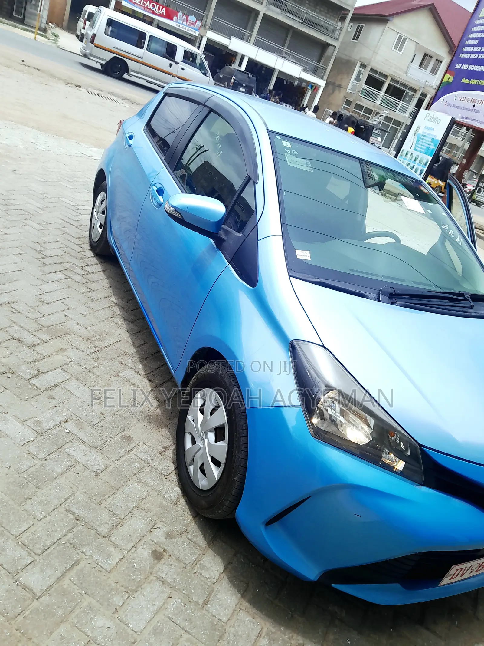 Toyota Vitz 1.3 FWD 5dr 2015 Blue