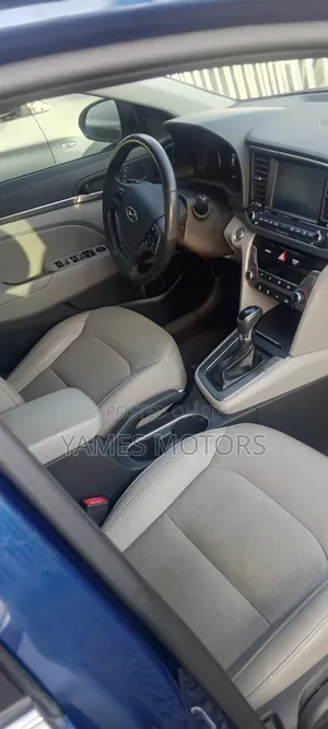 Hyundai Elantra 2016 Blue