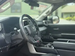Toyota Tundra 2022 Green