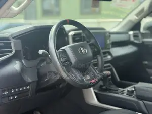 Toyota Tundra 2022 Green