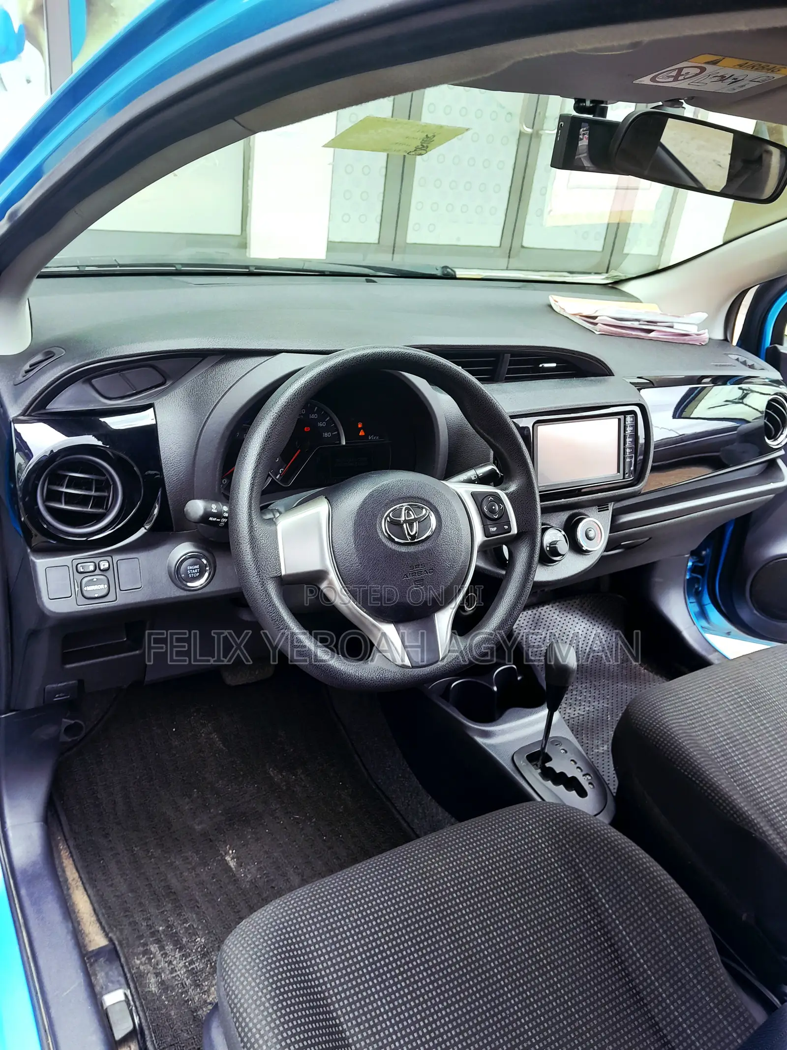 Toyota Vitz 1.3 FWD 5dr 2015 Blue