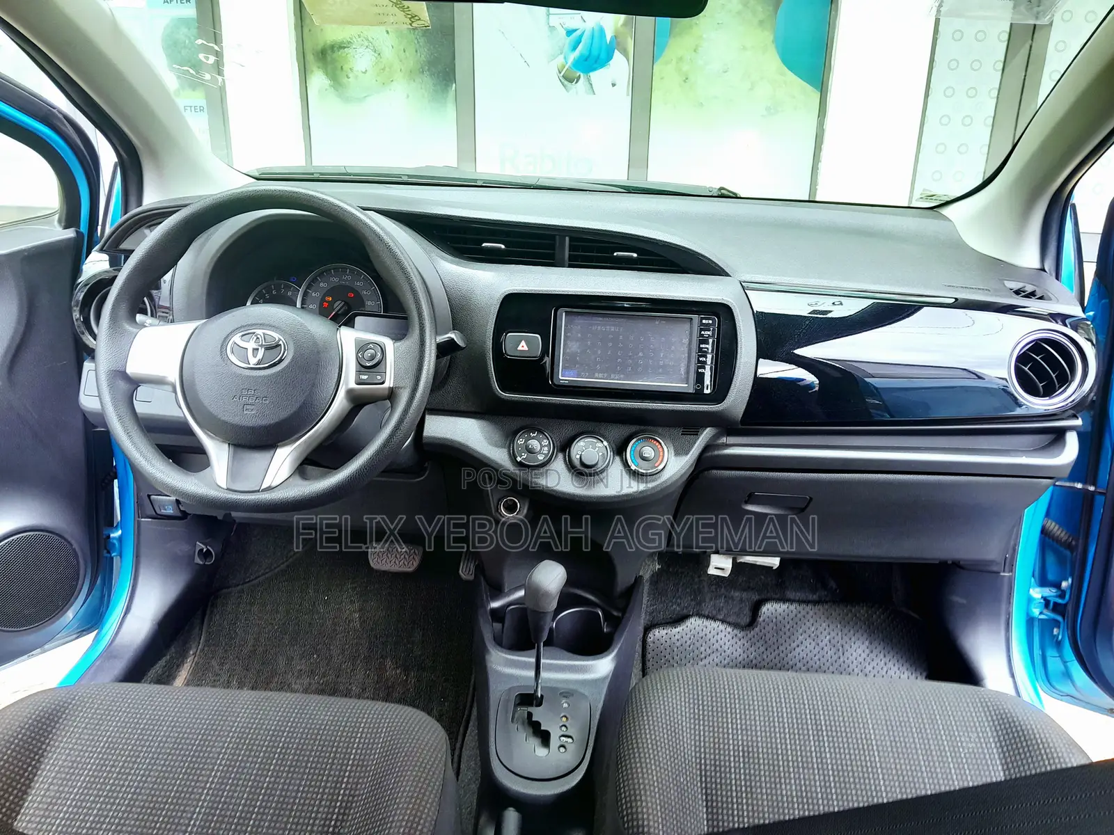 Toyota Vitz 1.3 FWD 5dr 2015 Blue