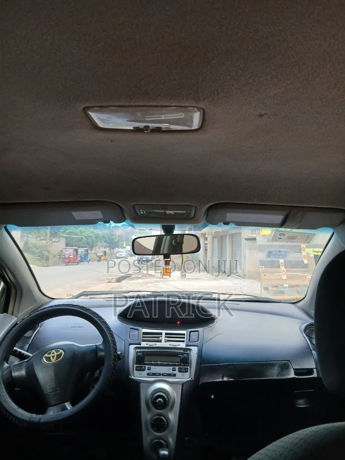 Toyota Vitz 2010 Blue