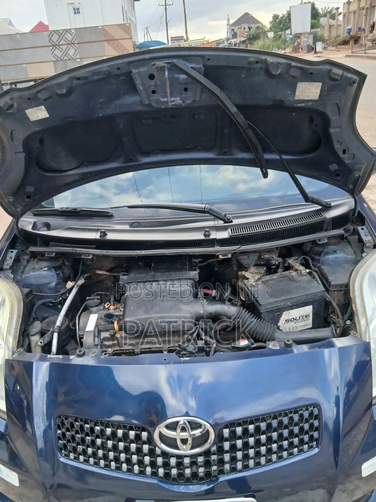 Toyota Vitz 2010 Blue