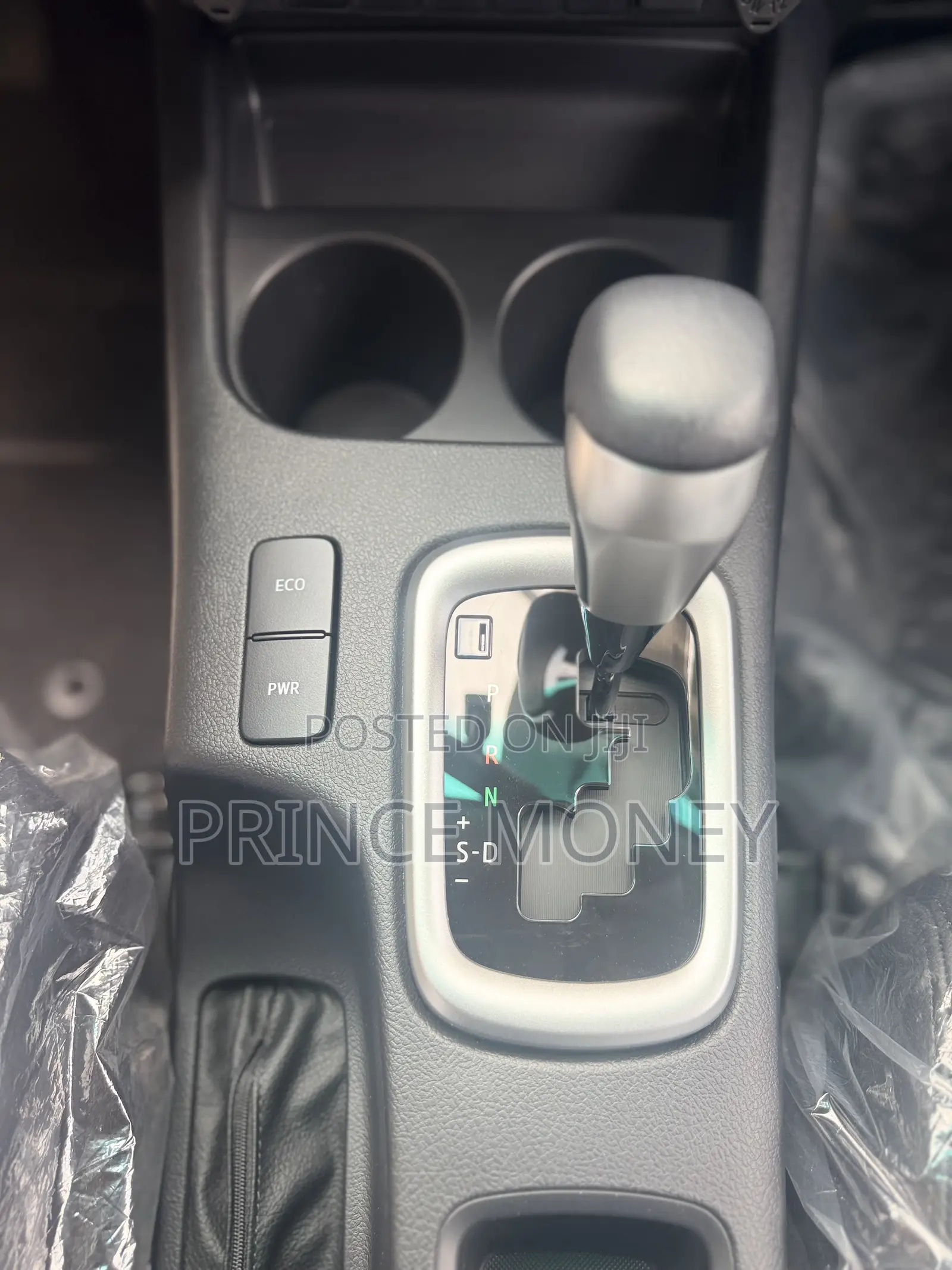 New Toyota Hilux 2025 Black