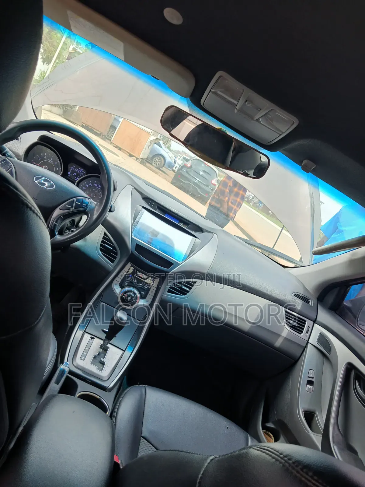 Hyundai Elantra 2012 Brown