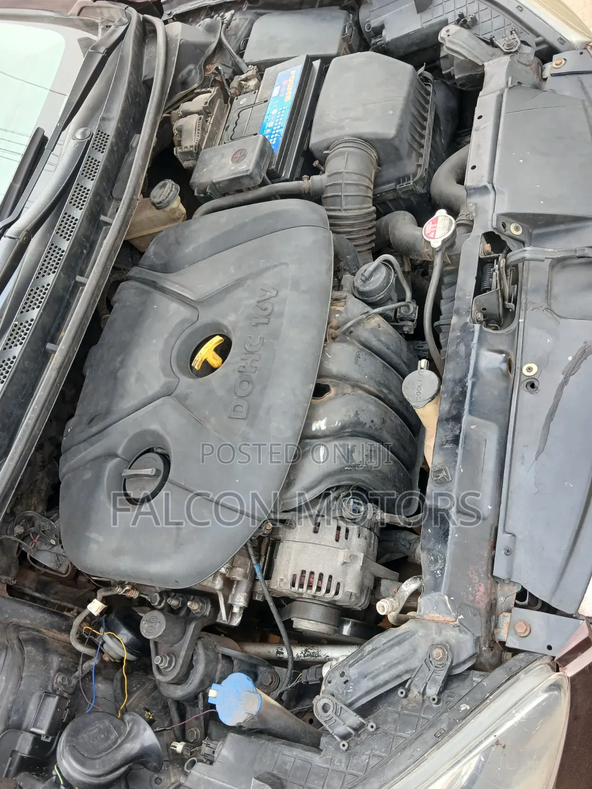 Hyundai Elantra 2012 Brown