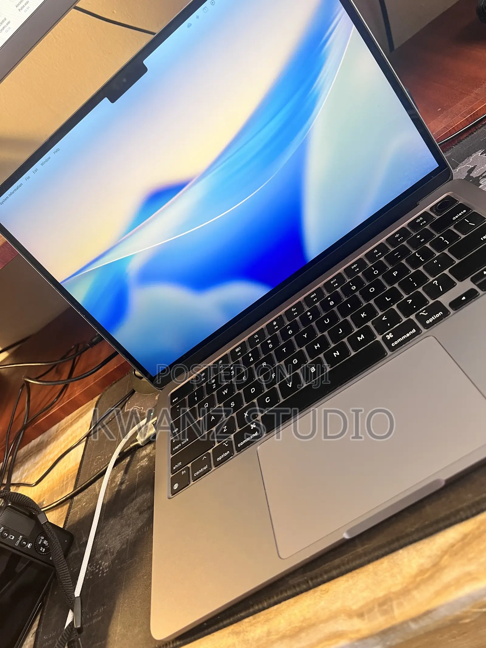 Laptop Apple MacBook Air 2022 M2 8GB Apple M2 SSD 512GB