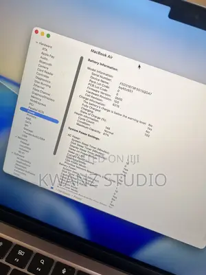 Laptop Apple MacBook Air 2022 M2 8GB Apple M2 SSD 512GB