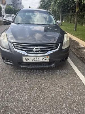 Nissan Altima 2.5 S Sedan 2012 Gray