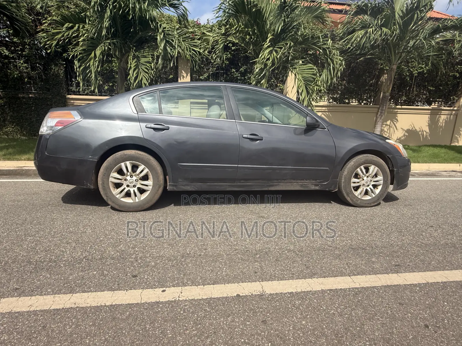 Nissan Altima 2.5 S Sedan 2012 Gray