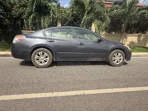 Nissan Altima 2.5 S Sedan 2012 Gray