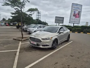 Ford Fusion SE 2013 Beige