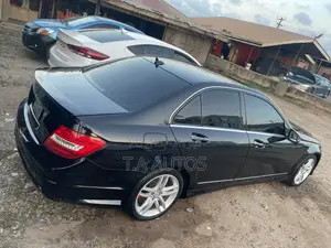 Mercedes-Benz C250 2014 Black