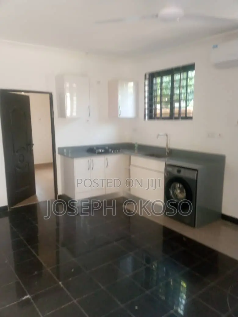 2bdrm Apartment in Little Rock Consult, Abelemkpe for rent