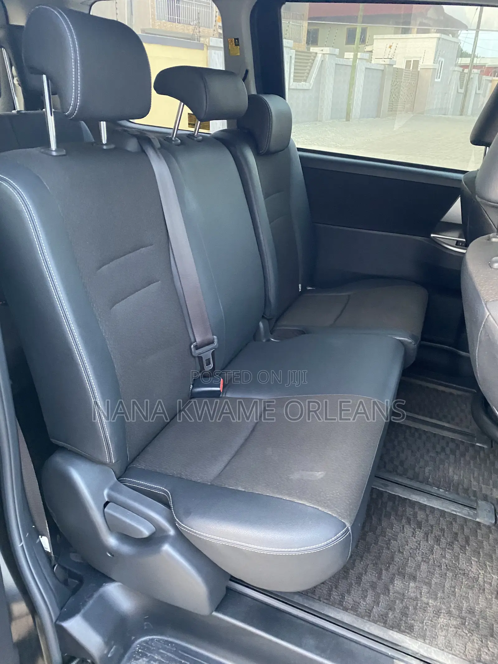 Toyota Voxy 2014 Black