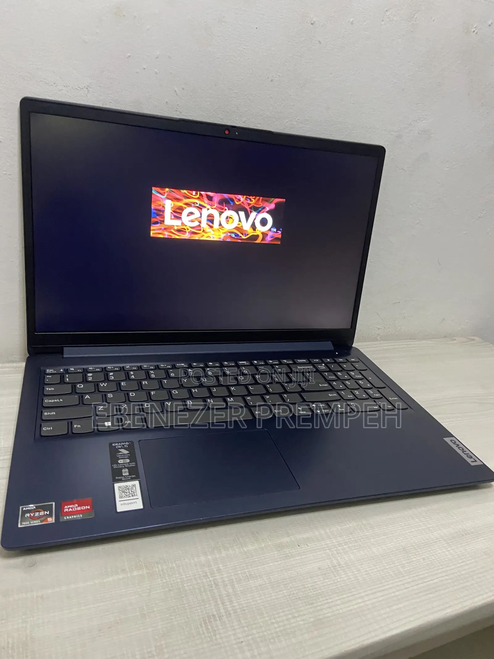 Laptop Lenovo IdeaPad 1 8GB AMD Ryzen 5 SSD 256GB