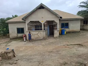 4bdrm House in Sokoban Ampabame, Kumasi Metropolitan for sale
