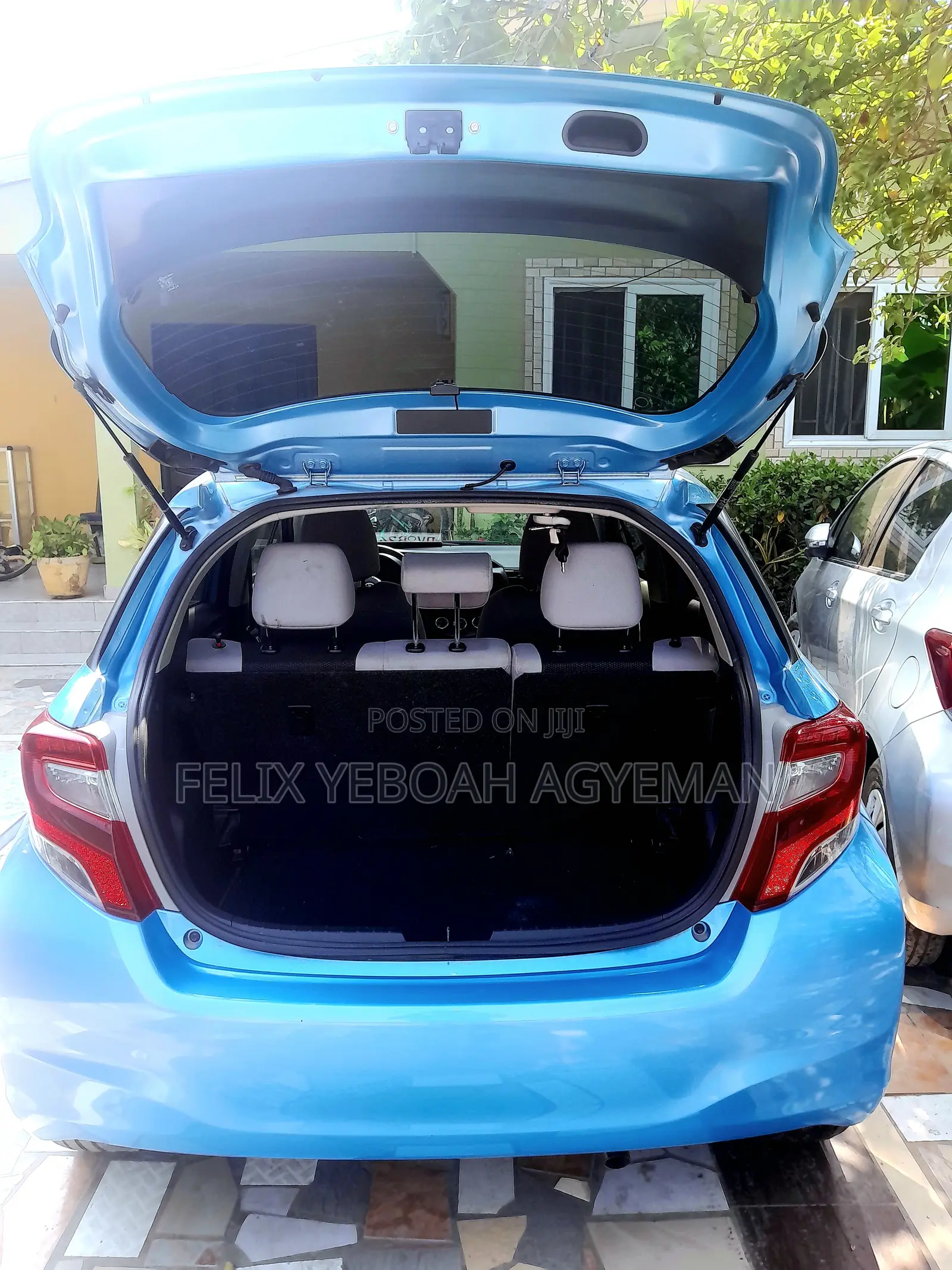 Toyota Vitz 1.3 FWD 5dr 2015 Blue
