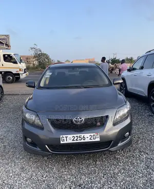 Toyota Corolla S 4dr Sedan (1.8L 4cyl 4A) 2013 Gray