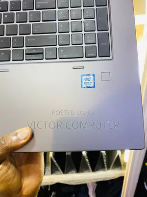 Laptop HP ZBook 17 16GB Intel Core i7 SSD 512GB