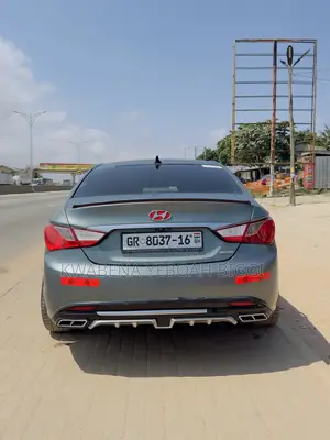 Hyundai Sonata Limited 2.0T Sedan (2.0L 4cyl 6A) 2012 Green