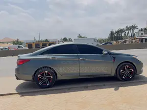 Hyundai Sonata Limited 2.0T Sedan (2.0L 4cyl 6A) 2012 Green