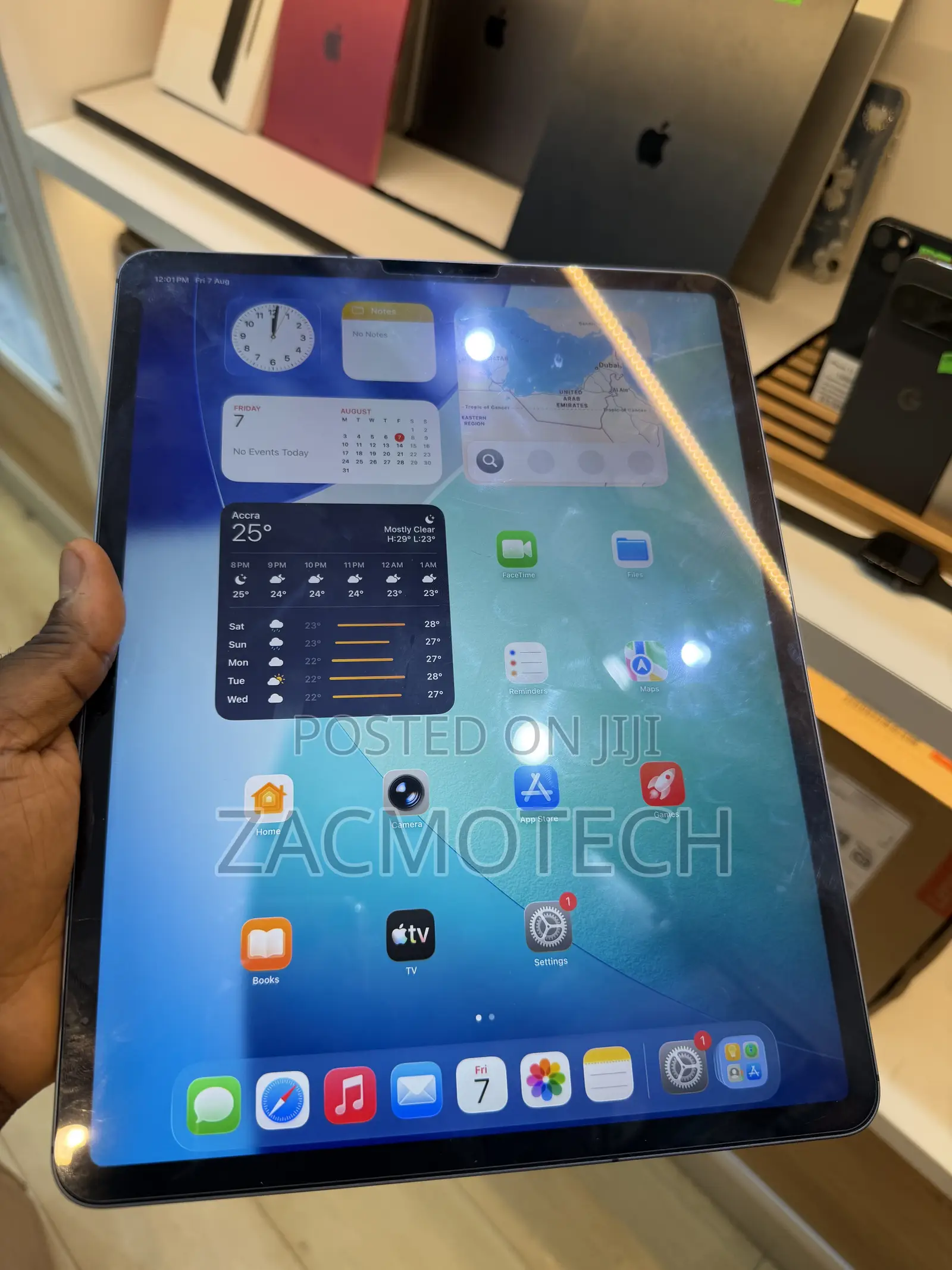Apple iPad Pro 12.9 (2020) 128 GB Gray