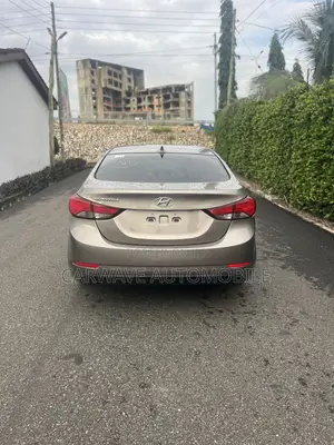 Hyundai Elantra 2015 Silver