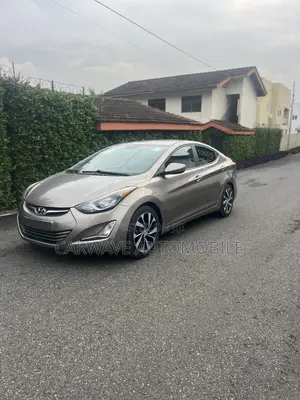 Hyundai Elantra 2015 Silver