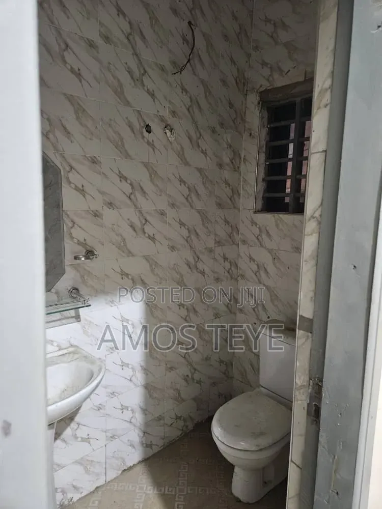 Furnished 3bdrm House in J4 Mini House, Amasaman for rent